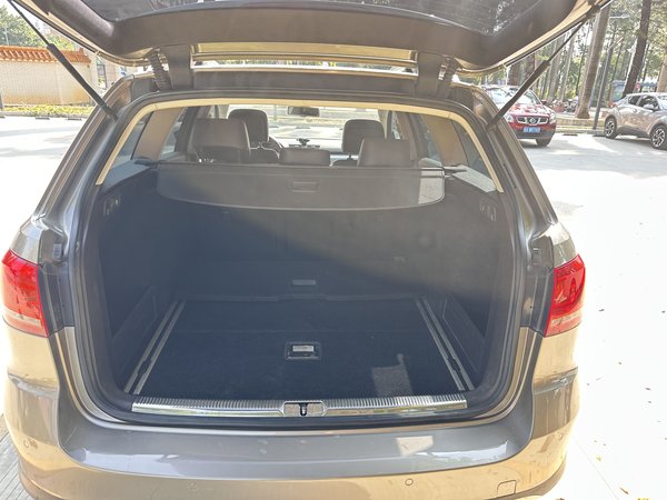 Volkswagen Magotan 2012, 198300 км, за 8659 USD - фото 25