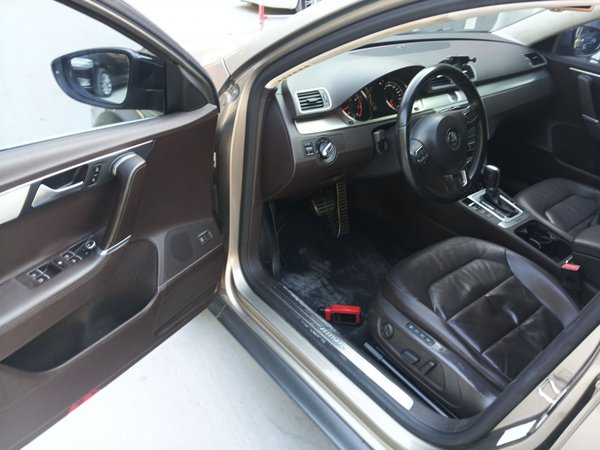 Volkswagen Magotan 2012, 198300 км, за 8659 USD - фото 22