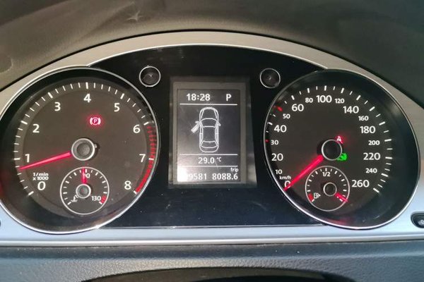Volkswagen Magotan 2013, 199500 км, за 4921 USD - фото 12