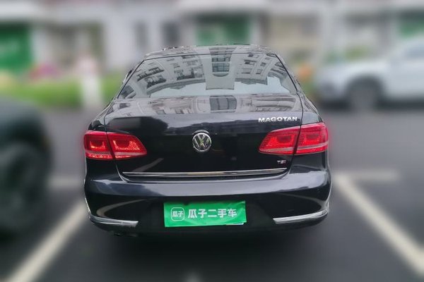 Volkswagen Magotan 2013, 199500 км, за 4921 USD