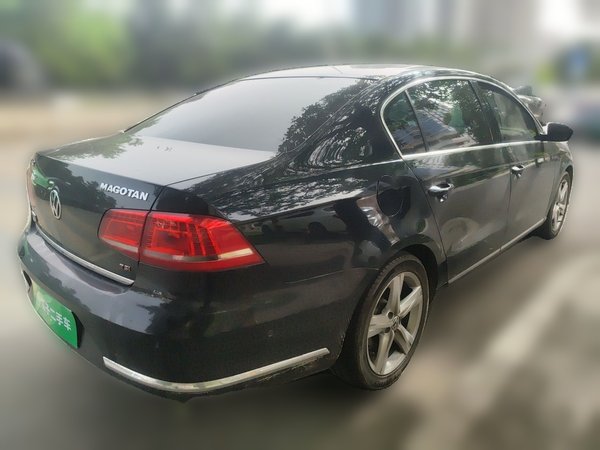 Volkswagen Magotan 2013, 106200 км, за 7623 USD