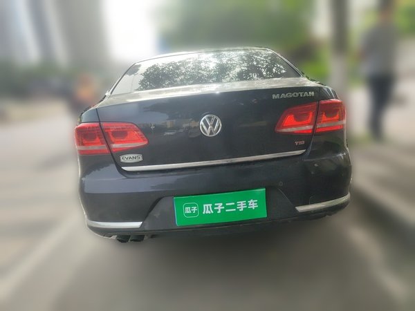 Volkswagen Magotan 2013, 106200 км, за 7623 USD