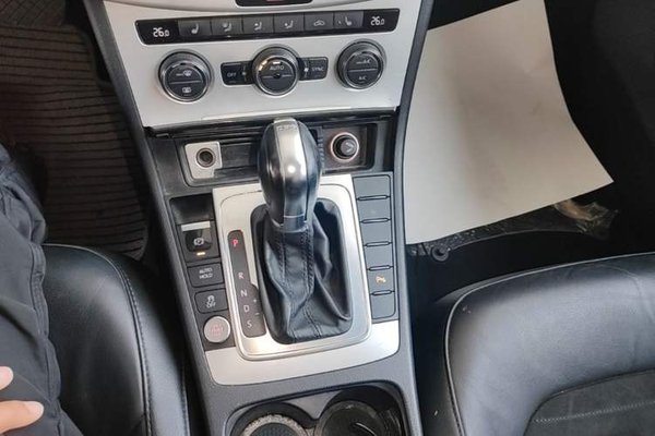 Volkswagen Magotan 2015, 120200 км, за 7476 USD - фото 17