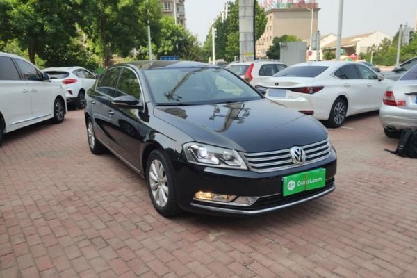 Volkswagen Magotan 2015, 120600 км, за 8906 USD