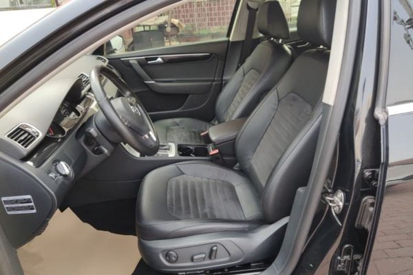 Volkswagen Magotan 2015, 120600 км, за 8906 USD - фото 18