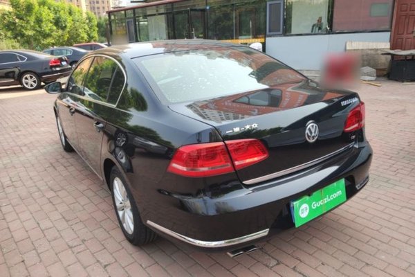 Volkswagen Magotan 2015, 120600 км, за 8906 USD