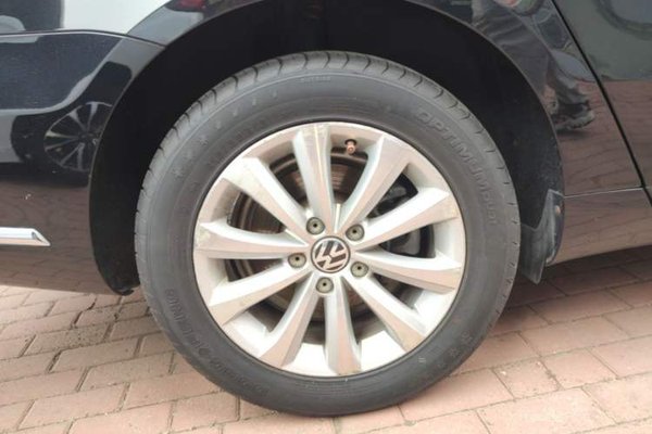 Volkswagen Magotan 2015, 120600 км, за 8906 USD - фото 10