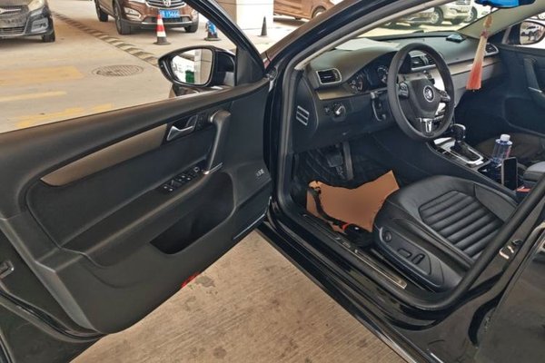 Volkswagen Magotan 2016, 80300 км, за 8247 USD - фото 19