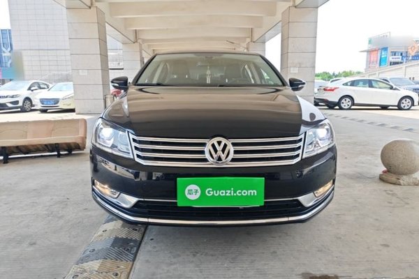 Volkswagen Magotan 2016, 80300 км, за 8247 USD
