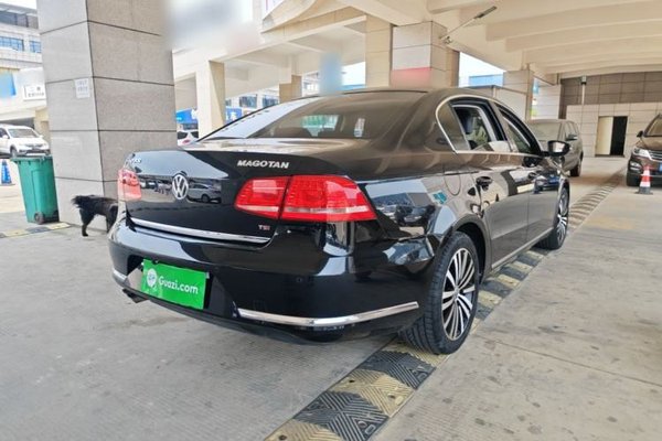Volkswagen Magotan 2016, 80300 км, за 8247 USD - фото 6
