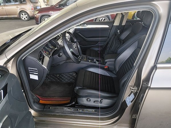 Volkswagen Magotan 2017, 128100 км, за 9608 USD - фото 19