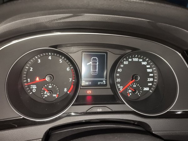 Volkswagen Magotan 2017, 174800 км, за 9070 USD