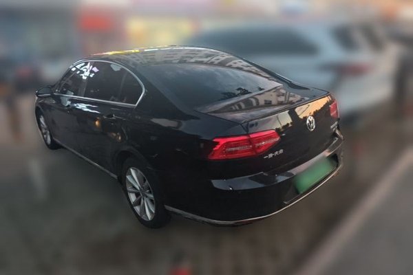 Volkswagen Magotan 2017, 191900 км, за 7654 USD