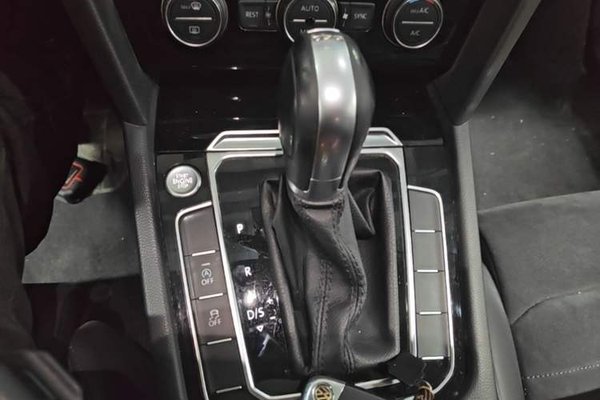 Volkswagen Magotan 2017, 95500 км, за 10512 USD - фото 16