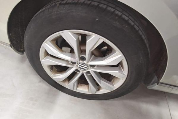 Volkswagen Magotan 2017, 95500 км, за 10512 USD - фото 11