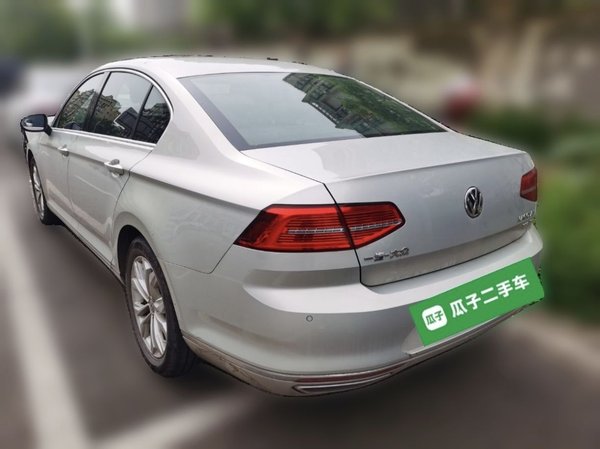Volkswagen Magotan 2017, 122800 км, за 13743 USD