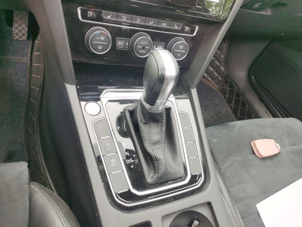 Volkswagen Magotan 2017, 122800 км, за 13743 USD - фото 11