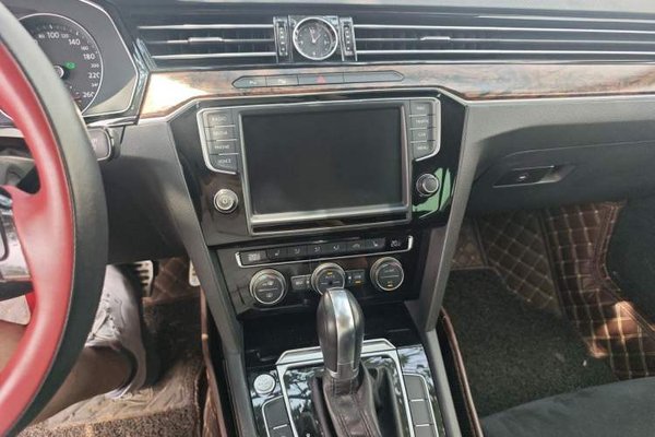 Volkswagen Magotan 2017, 126000 км, за 10015 USD - фото 10