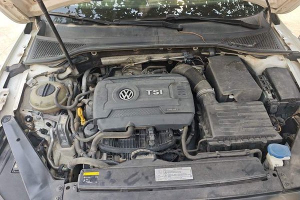 Volkswagen Magotan 2017, 126000 км, за 10015 USD - фото 17