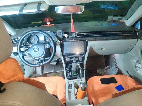 Volkswagen Magotan 2017, 91100 км, за 9443 USD - фото 10