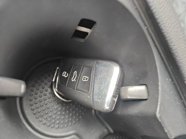 Volkswagen Magotan 2017, 131000 км, за 10346 USD - фото 9