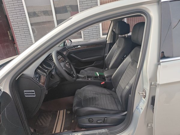 Volkswagen Magotan 2017, 131000 км, за 10346 USD - фото 16