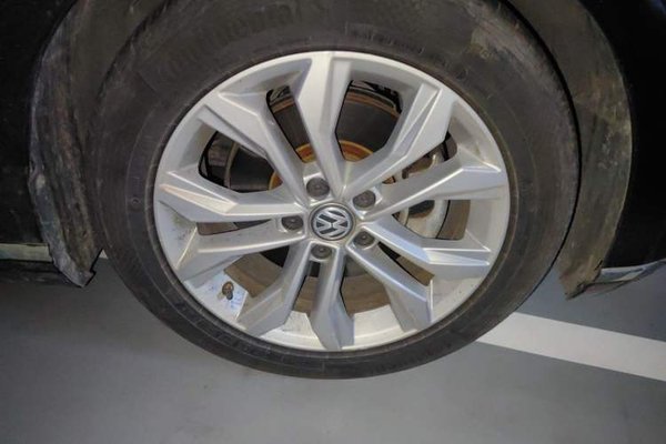 Volkswagen Magotan 2018, 106800 км, за 12118 USD - фото 8