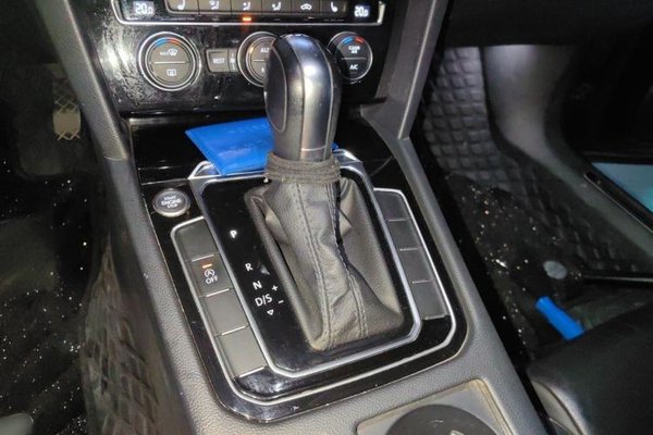 Volkswagen Magotan 2018, 106800 км, за 12118 USD - фото 13