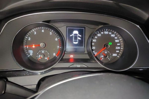 Volkswagen Magotan 2018, 106800 км, за 12118 USD - фото 10