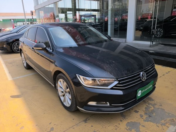 Volkswagen Magotan 2018, 122200 км, за 12133 USD