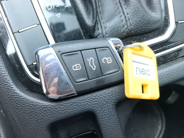 Volkswagen Magotan 2018, 122200 км, за 12133 USD - фото 12