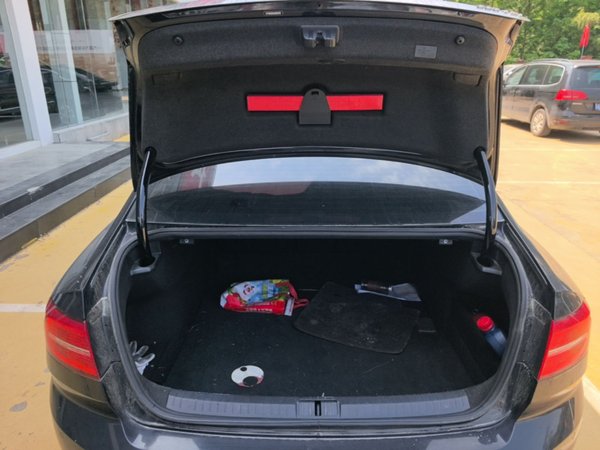 Volkswagen Magotan 2018, 122200 км, за 12133 USD - фото 22