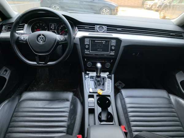 Volkswagen Magotan 2018, 122200 км, за 12133 USD - фото 13