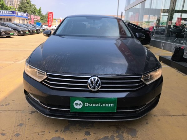 Volkswagen Magotan 2018, 122200 км, за 12133 USD