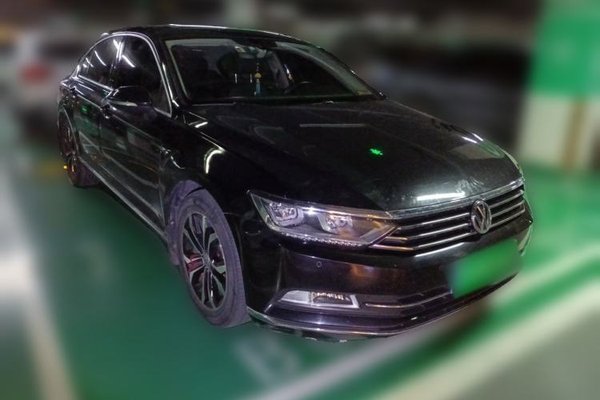 Volkswagen Magotan 2018, 170400 км, за 9216 USD