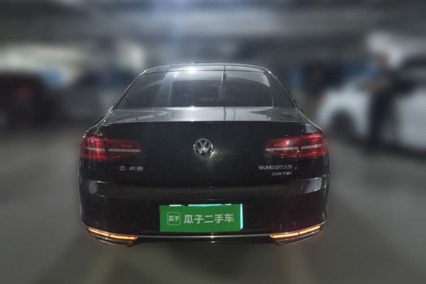 Volkswagen Magotan 2018, 73700 км, за 13847 USD
