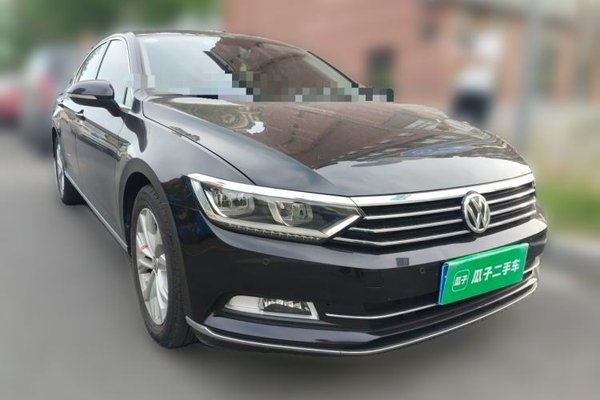 Volkswagen Magotan 2018, 86500 км, за 10714 USD