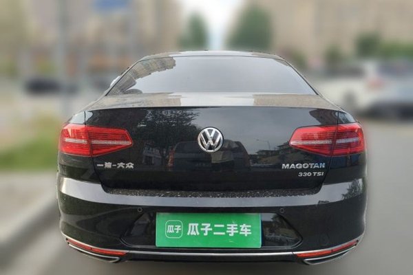 Volkswagen Magotan 2018, 86500 км, за 10714 USD
