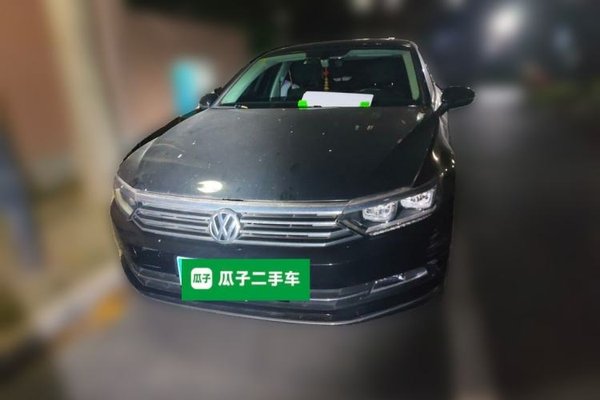 Volkswagen Magotan 2018, 88700 км, за 12315 USD