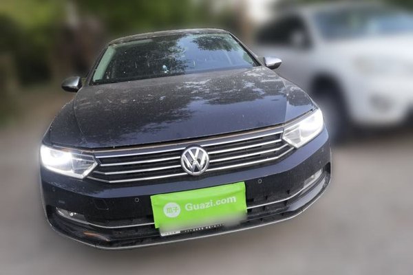 Volkswagen Magotan 2018, 94600 км, за 10165 USD