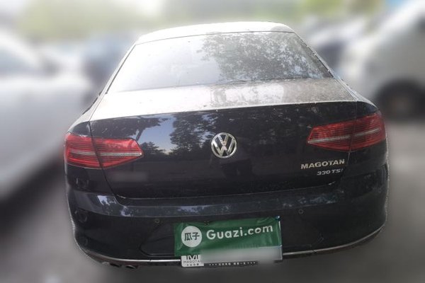 Volkswagen Magotan 2018, 94600 км, за 10165 USD