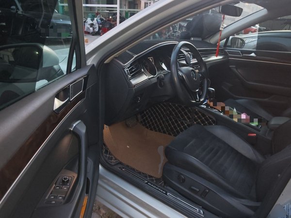 Volkswagen Magotan 2018, 98400 км, за 11784 USD - фото 17