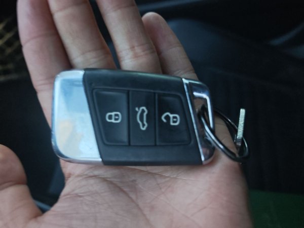 Volkswagen Magotan 2018, 98400 км, за 11784 USD - фото 9