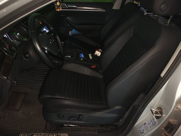 Volkswagen Magotan 2018, 95200 км, за 11306 USD - фото 10