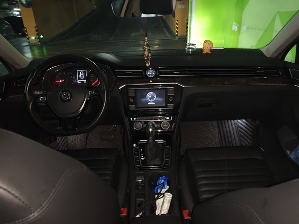 Volkswagen Magotan 2018, 95200 км, за 11306 USD - фото 20