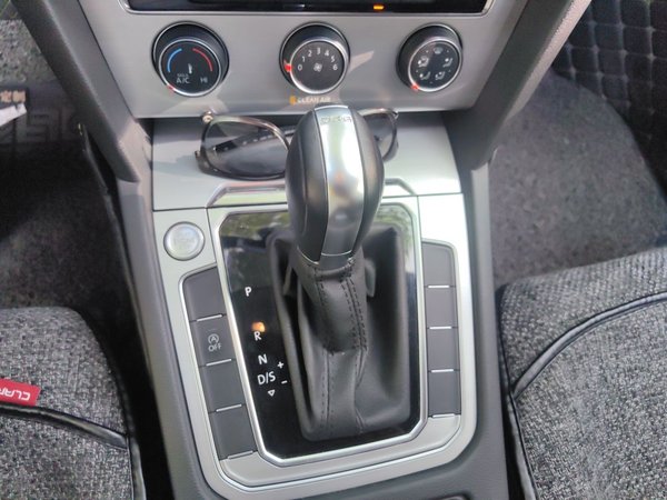 Volkswagen Magotan 2019, 50599 км, за 10477 USD - фото 15