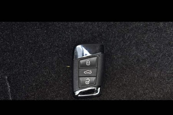 Volkswagen Magotan 2019, 55700 км, за 11725 USD - фото 18