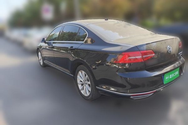 Volkswagen Magotan 2019, 60500 км, за 14834 USD