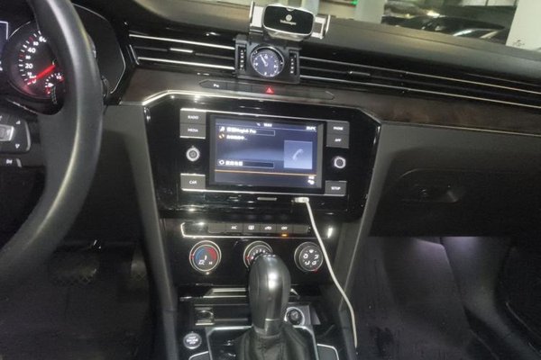 Volkswagen Magotan 2019, 56200 км, за 15087 USD - фото 12