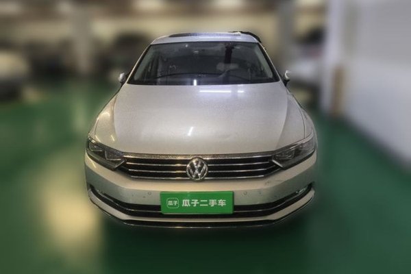 Volkswagen Magotan 2019, 56200 км, за 15087 USD